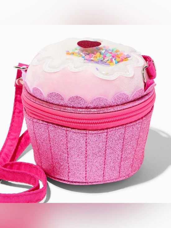 Claire's Accessories - Claire’s Cupcake Makeup Bag - No Cancels